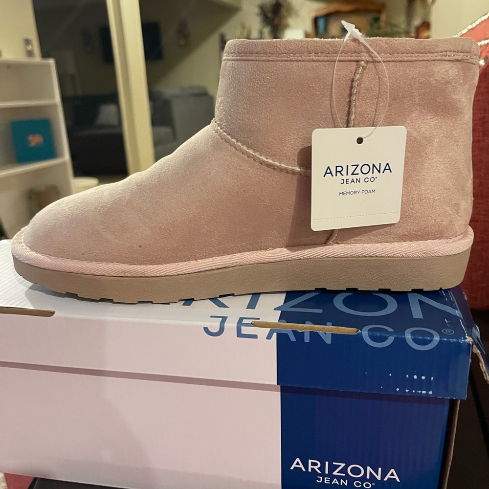 Memory Foam ankle high Arizona Boots